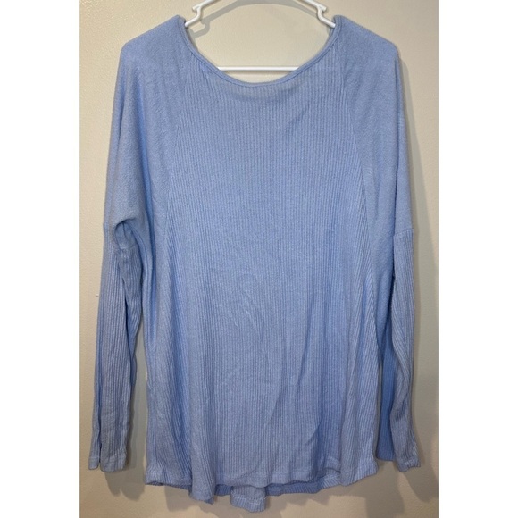 SO. Women’s Light Blue Ribbed Back Long Sleeve Top Size Large - Picture 1 of 5